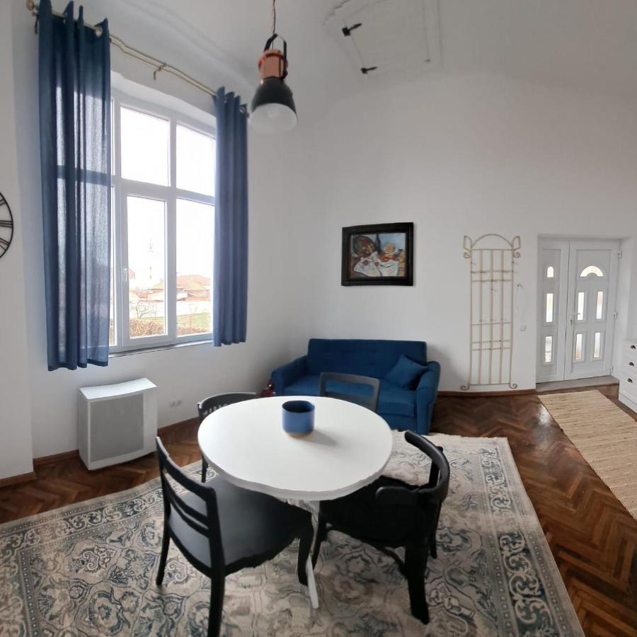 Weisz Apartment-City Center-Free Private Parking,Wifi,Ac Carei Eksteriør bilde