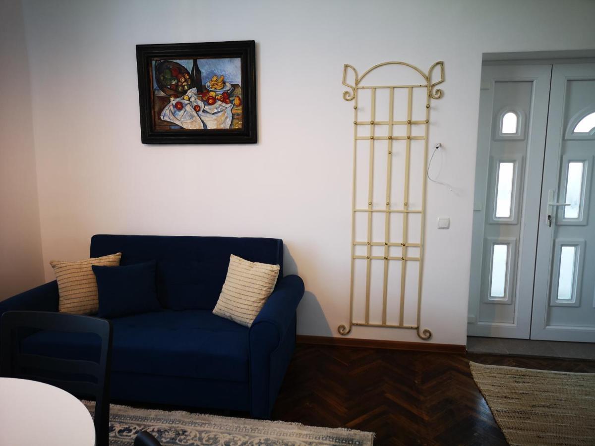 Weisz Apartment-City Center-Free Private Parking,Wifi,Ac Carei Eksteriør bilde